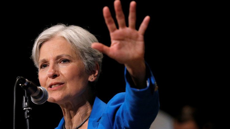 "RT da voz a los disidentes": Candidata a la presidencia de EE.UU. denuncia la resolución antirrusa