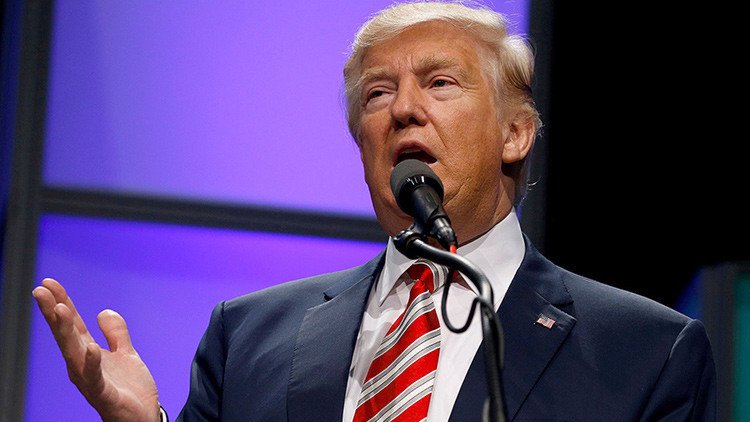 La insulsa reacción de Donald Trump en Twitter ante la muerte de Fidel Castro