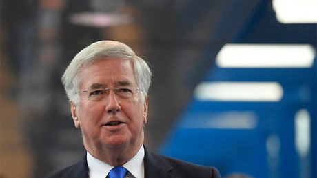 Ministro de Defensa británico: No es probable que haya una guerra con Rusia en 2017