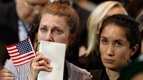 Los internautas buscan 'cómo emigrar a Canadá' tras las victorias preliminares de Trump en EE.UU.