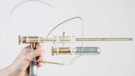 Diseñan una pistola que dispara tus lágrimas