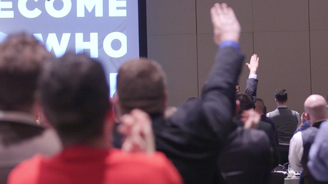 "¡Hail Trump!": Saludos nazis en una reunión de la 'derecha alternativa' de EE.UU.