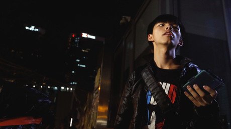 Video: Un joven chino pega a sus padres en la calle porque le regalaron un piso "demasiado pequeño"