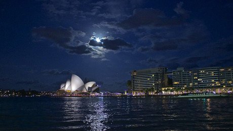 Se registra fuerte explosión en la ciudad más grande de Australia (Fotos)
