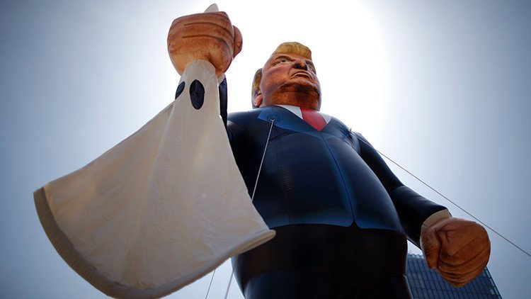 El Ku Klux Klan se crece tras la victoria de Trump: Gana cientos de adeptos y convoca marchas