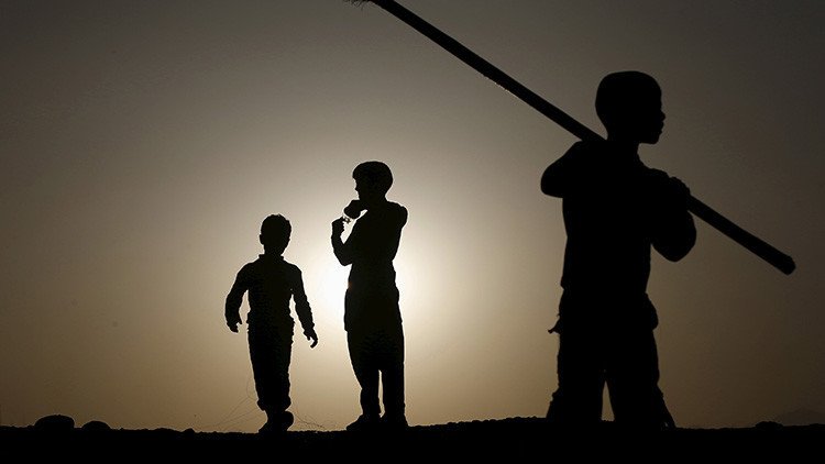 Violados por los dueños e invitados: El terrible secreto de los niños bailarines afganos 