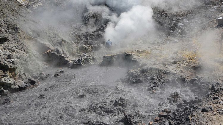 Un peligroso volcán está despertando en Italia: este puede ser el nuevo Vesubio (Foto)