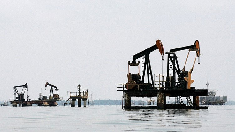 Petróleo a 100 dólares: ¿Pronóstico o un boleto de lotería?