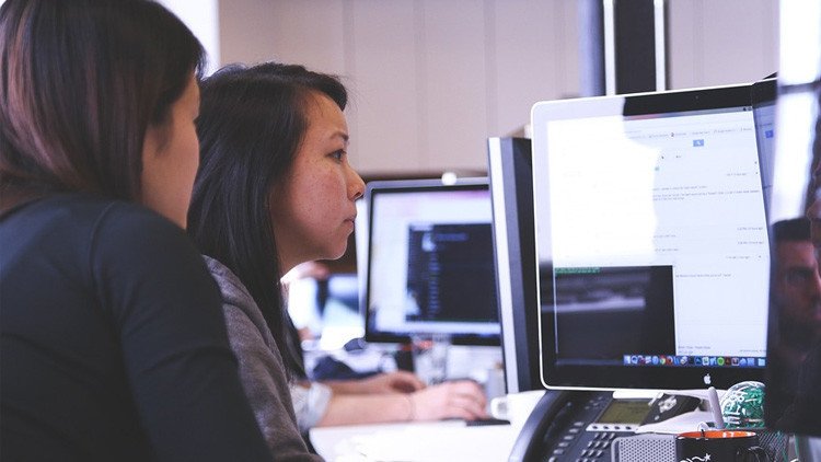 Venezuela regala más de 5,24 millones de equipos informáticos a sus estudiantes y maestros