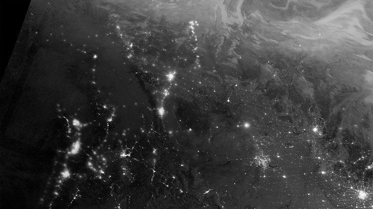 VIDEO, FOTOS: Una fuerte corriente de viento solar provoca unas espectaculares auroras boreales