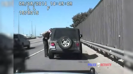 Conductora ebria arrolla a un agente de tránsito en EE.UU. (FUERTES IMÁGENES)