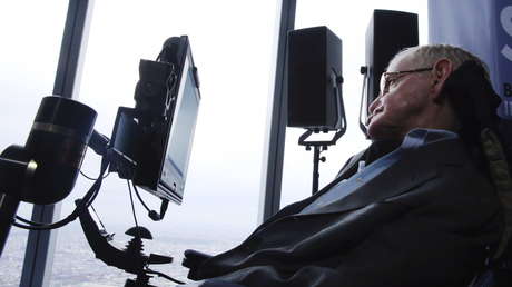 Stephen Hawking está hospitalizado en Roma