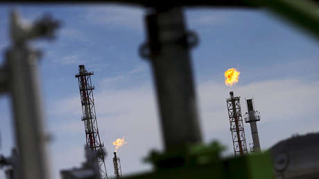 El crudo Brent supera los 55 dólares por barril por primera vez en 16 meses