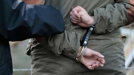 Condenan a un iraquí por publicar imágenes rodeado de cadáveres de yihadistas