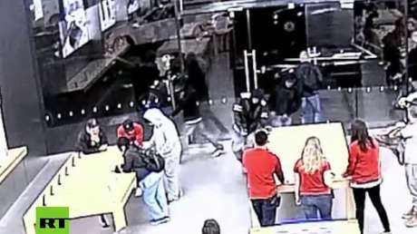 Asalto y actualización: En 20 segundos una tienda de Apple sufre dos robos