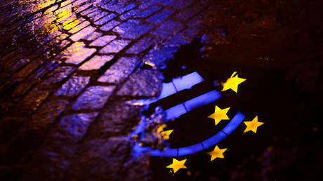 Un politólogo pide apostar por el iceberg "si la Unión Europea es el Titanic"