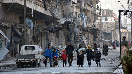 Los acontecimientos que hicieron historia esta semana reflejados en tarjetas