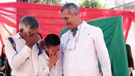 El niño argentino que recibe la solidaridad mundial gracias a una foto