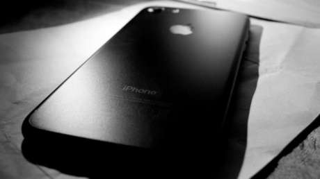 Un teléfono podría resolver los motivos detrás del asesinato del embajador ruso