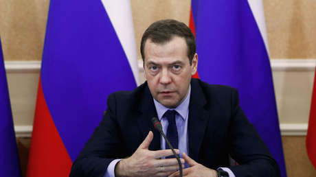 Medvédev: Las víctimas del Tu-154 volaban a Siria "con una misión positiva y de paz"