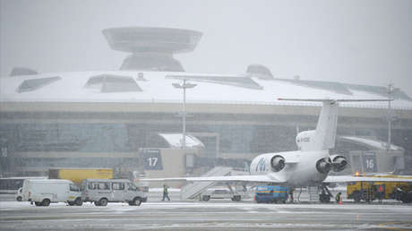 Una brasileña intenta suicidarse en el baño de un avión en pleno vuelo