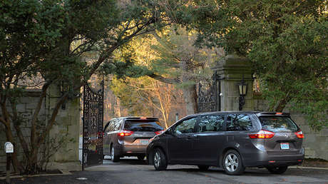 Un total de 96 ciudadanos tendrán que abandonar EE.UU. tras la expulsión de los diplomáticos rusos