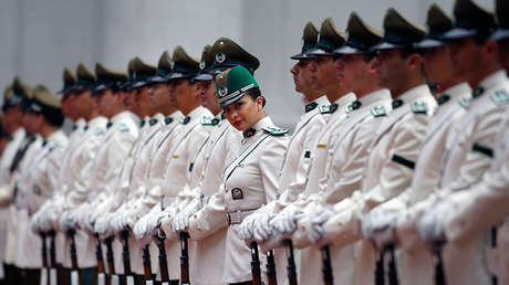 Marinos chilenos grababan a sus compañeras para difundir imagenes íntimas en Internet