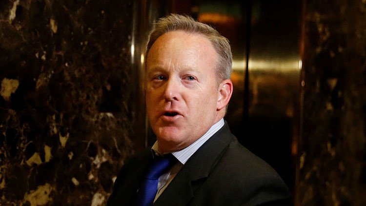 Secretario de Prensa de Trump: "Cero pruebas de que Rusia influyó en la elecciones presidenciales"