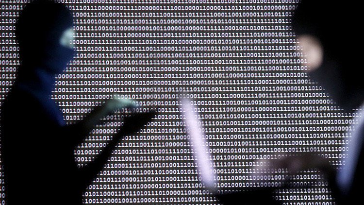Inteligencia de EE.UU., sin pruebas y contundente: Rusia representa una "seria amenaza cibernética"