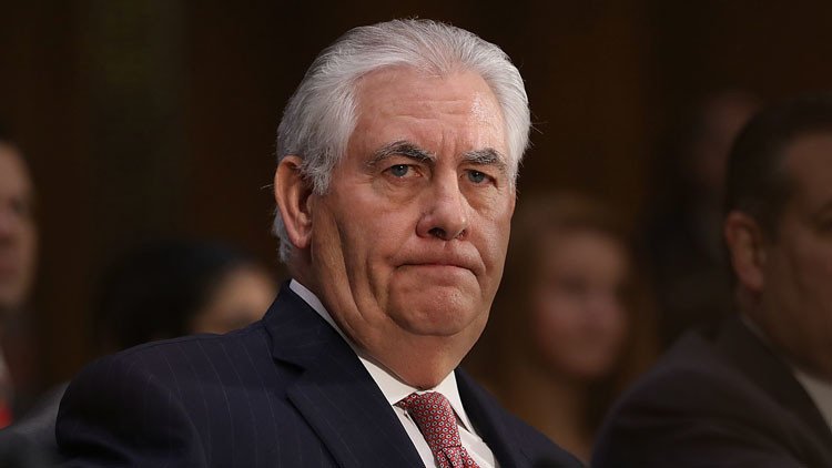 Tillerson: "EE.UU. debe explorar opciones para cooperar con Rusia basadas en los intereses mutuos"