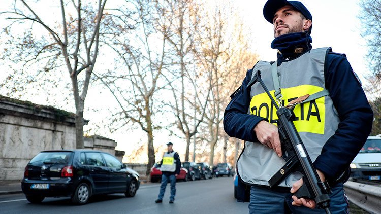 Adolescente manda matar a sus padres y ofrece más de mil dólares a un amigo para cometer el crimen