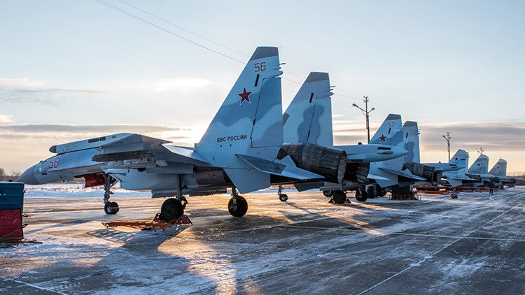 Los primeros cazas rusos Sukhoi Su-35 prueban con éxito el nuevo sistema de búsqueda por infrarrojos