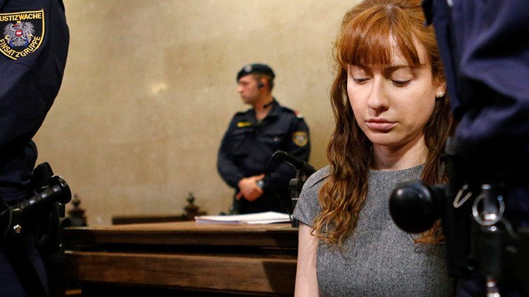 Transfieren a una española en Austria a una cárcel para hombres por ser demasiado peligrosa