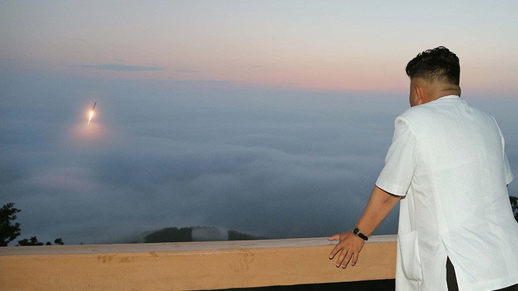 Corea del Norte planea lanzar dos nuevos misiles balísticos intercontinentales