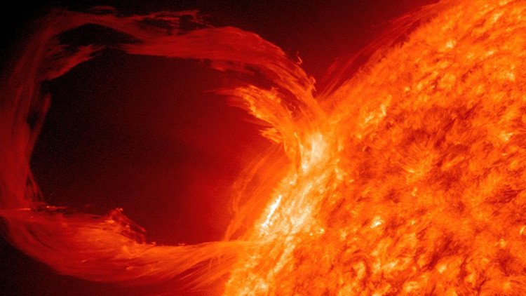 Pronostican daños multimillonarios por una "monstruosa" tormenta solar