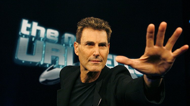 Las habilidades paranormales de Uri Geller, el 'guerrero psíquico' de la CIA en la Guerra Fría