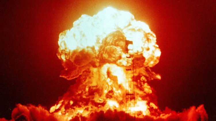 Un proyecto de ley exige la declaración de guerra antes de que Trump lance una bomba nuclear