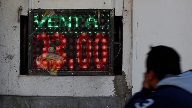 El peso mexicano se hunde tras la amenaza de Trump de cancelar su reunión con México