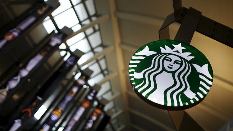 Starbucks desobedece a Trump y anuncia una medida revolucionaria