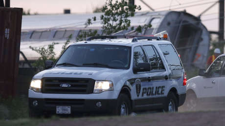 Una policía estadounidense es grabada agrediendo a una menor (VIDEO)