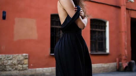 Un ministro indio culpa la "vestimenta occidental" por los abusos que sufrieron mujeres en Año Nuevo