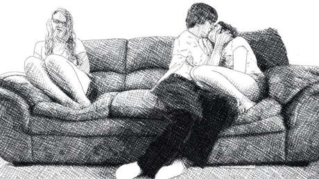 Confirmado científicamente: las mujeres desean más a los hombres con pareja