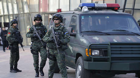 China: Un hombre armado irrumpe en un jardín de infancia y hiere a 11 niños