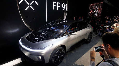 Un nuevo coche autónomo falla vergonzosamente durante su presentación en Las Vegas (VIDEO)