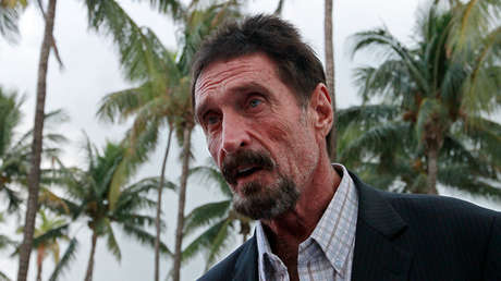 John McAfee explica por qué Rusia no podría estar detrás del 'hackeo' a Clinton