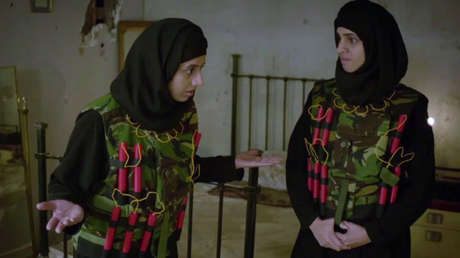 Mujeres del EI en plan 'La vida de Brian': "La decapitación es en 3 días y no sé qué ponerme"