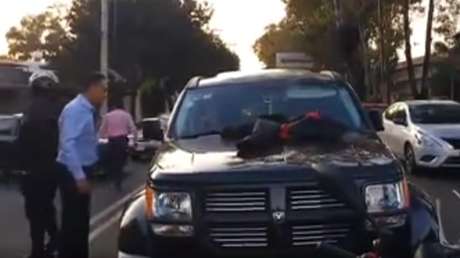 Un mexicano descubre al amante de su esposa al volante de su propia camioneta