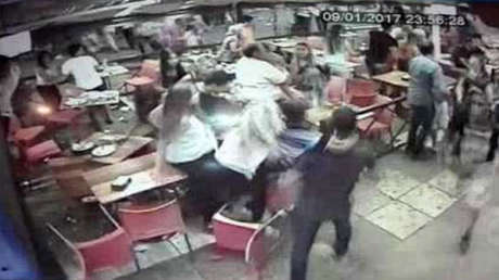 VIDEO: Una discusión entre dos familias genera disturbios en Argentina