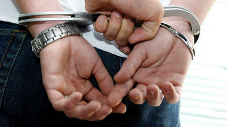 Reino Unido: Un hombre torturaba a su pareja y luego publicaba imágenes de sus heridas en Facebook