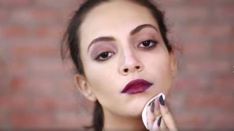 Una bloguera revela la terrible 'cara oculta' bajo su maquillaje
